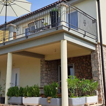 Apartments Marella Скрадин Екстер'єр фото